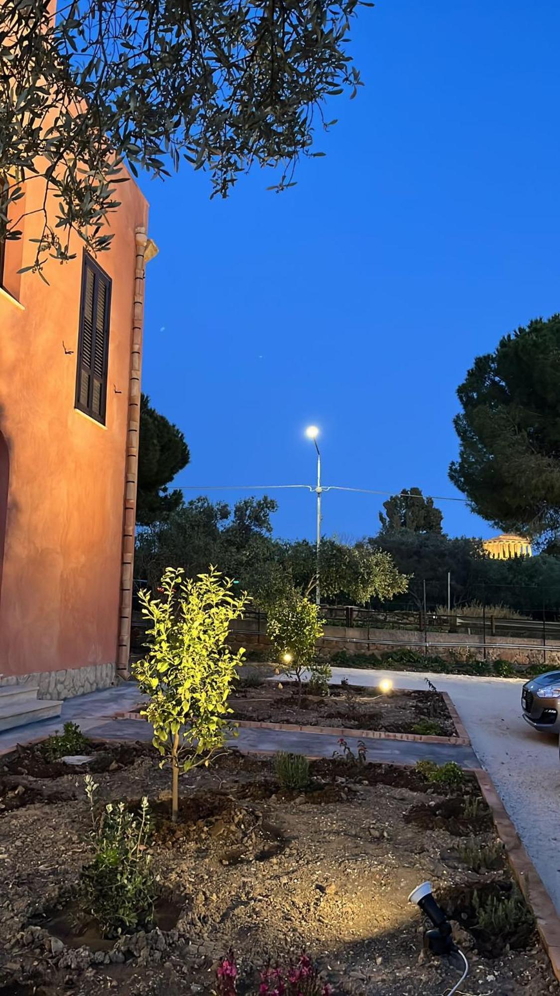 Il Giardino Del Tempio Bed & Breakfast Agrigento Bagian luar foto