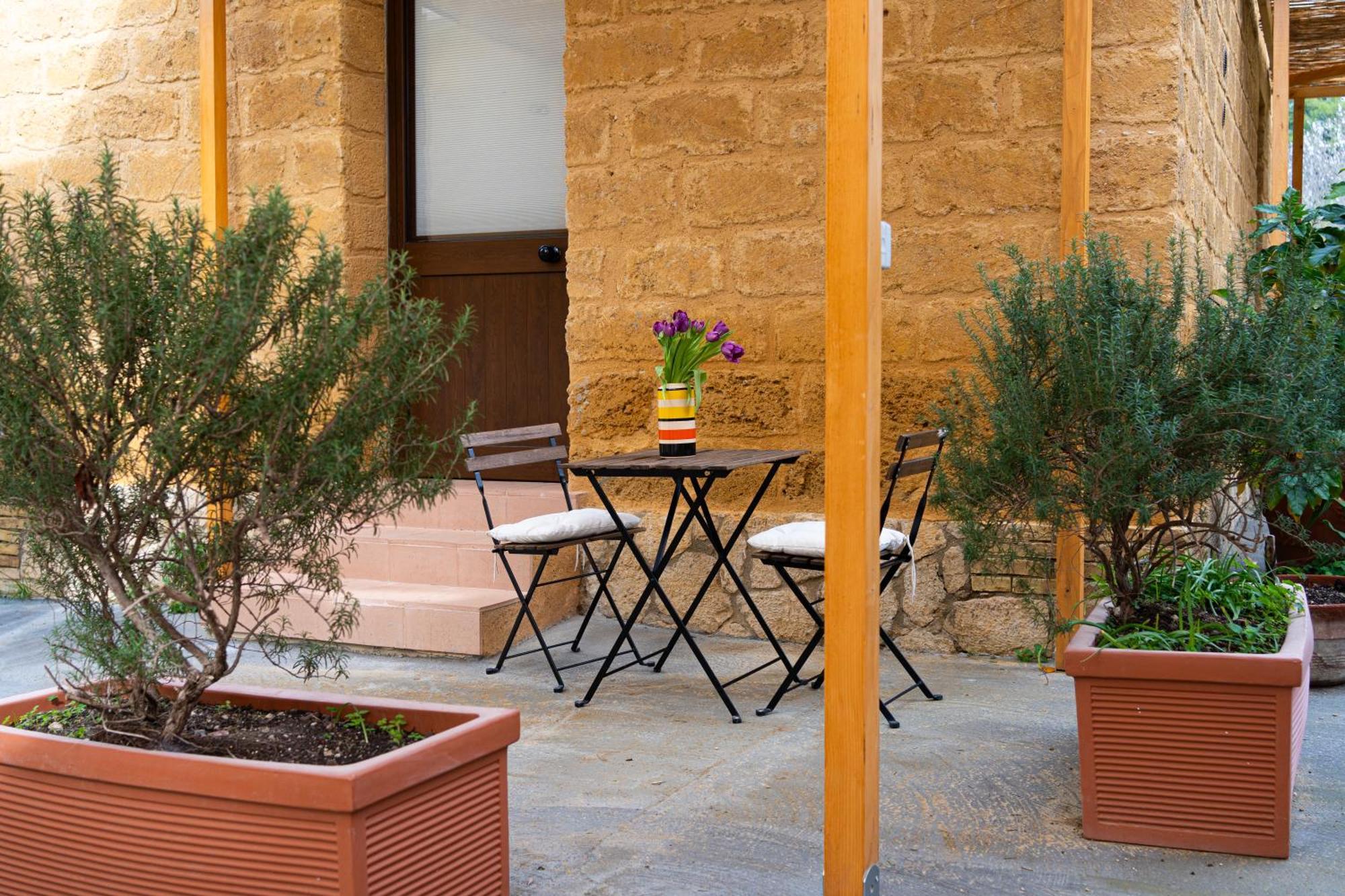 Il Giardino Del Tempio Bed & Breakfast Agrigento Bagian luar foto
